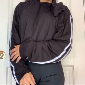 black cropped hoodie with stripped sleeves